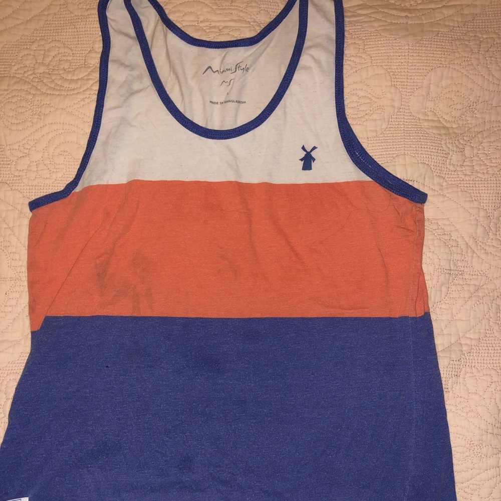 Dutch Bros Tank